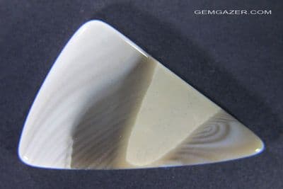 Banded Flint cabochon, Poland. 39.46 carats.