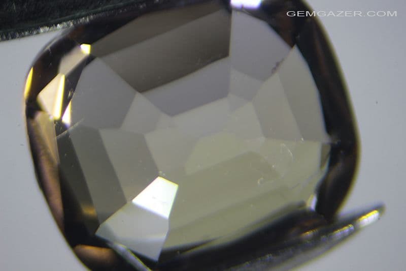 Bi-colour Zoisite Tanzanite faceted Tanzania 1 94 carats