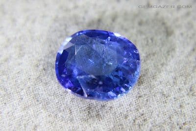 Blue Sapphire, faceted, Myanmar. 0.94 carat.