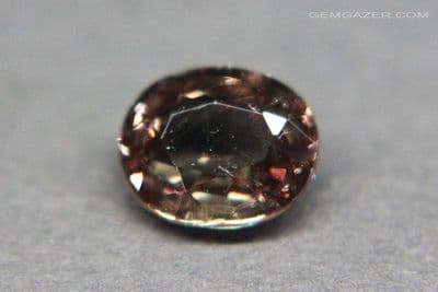 Champagne to red colour-change Garnet, faceted, Tanzania. 1.36 carats.