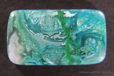 Chrysocolla and Malachite cabochon, Arizona USA.  22.87 carats.