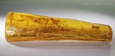 Copal Resin specimen, Madagascar. 83.81 carats / 16.76 grams.