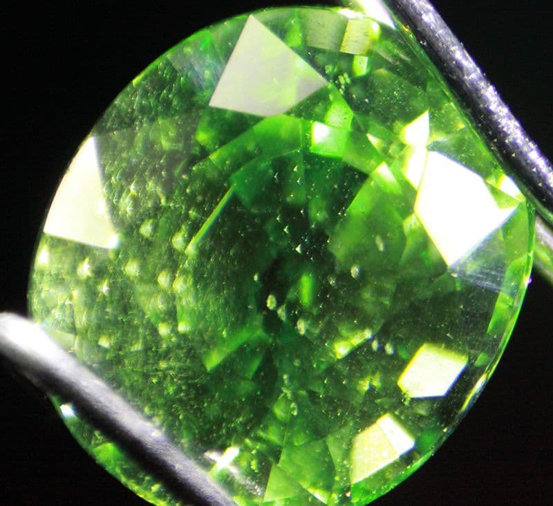 Green Grossular Garnet faceted Tanzania 1 78 carats