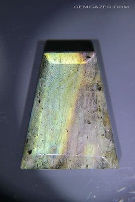 Labradorite / Spectrolite cabochon, Madagascar. 59.41 carats. (Video)