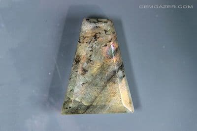 Labradorite / Spectrolite cabochon, Madagascar. 63.33 carats. (Video)