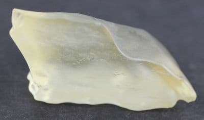 Libyan Desert Glass,  rough specimen.   24.22 carats / 4.844 grams.
