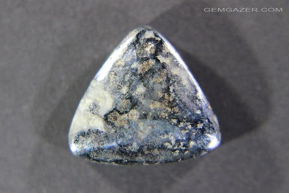 Native Silver Ore doublet cabochon, Canada. 12.84 carats.
