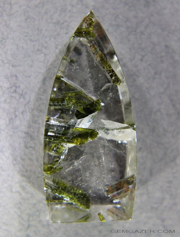 Pendentif En Quartz épidote Naturel 29 Carats - Cabochon Chine, Pièce Unique Et Naturelle // DR64