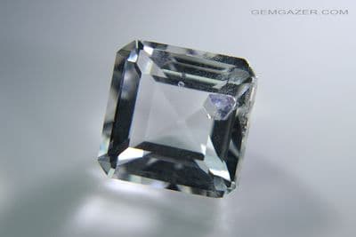 Quartz with blue Fluorite crystal inclusion, faceted, Madagascar. 7.00 carats.