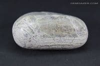 Serpentine pebble / palmstone, polished, Cornwall, UK. 54.12 grams.