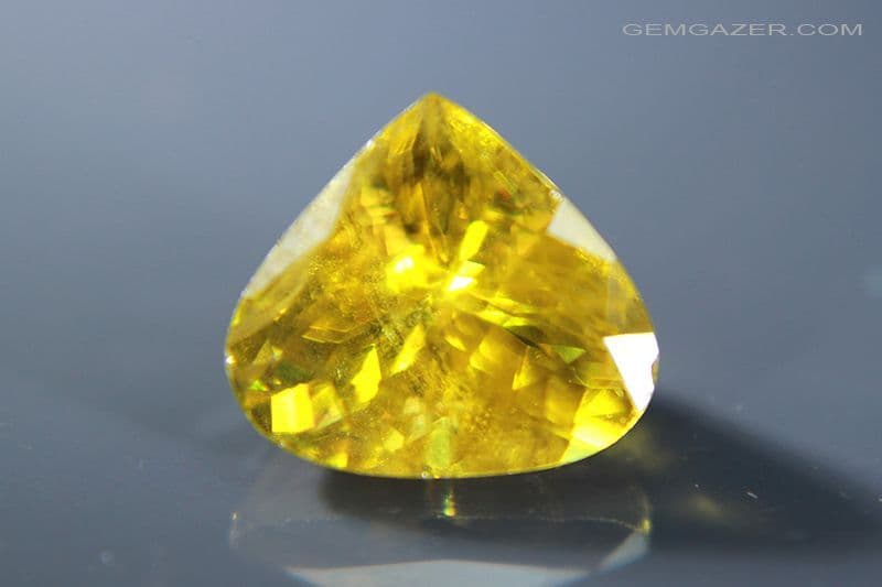Sphène (titanite) Naturelle De Madagascar - 1,75 Carats Ovale Facetté - Jaune - Neuf Sans Emballage