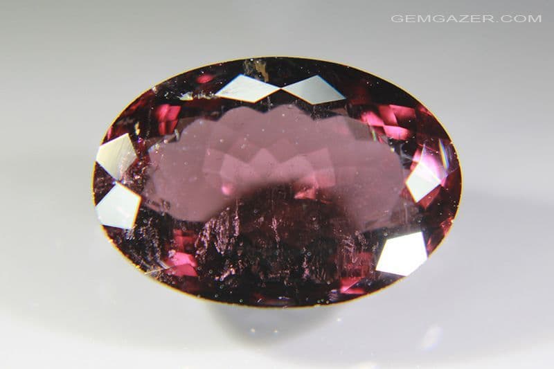 TOP TOP ★ TOURMALINE POURPRE DU MOZAMBIQUE 10.2 mm x 3.5 mm ★★ P188.135t