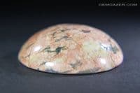 Unakite cabochon, USA. 24.14 carats.