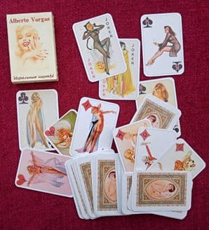 Collectible Non-standard playing cards  Vargas reproduction pin-up glamour deck,