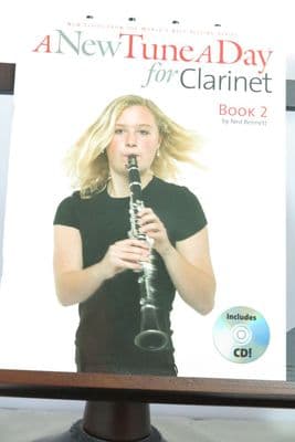 Bennett N - A New Tune a Day for Clarinet Book 2