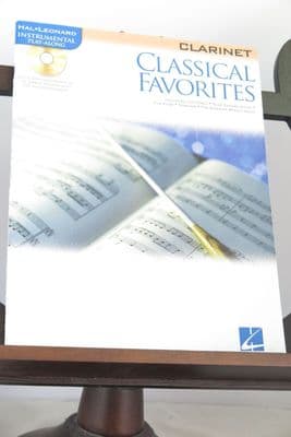 Clarinet Classical Favorites - Solo Arrangements with CD Accompaniment