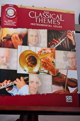 Easy Classical Themes Instrumental Solos - Horn