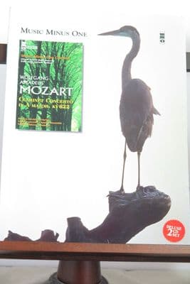 Mozart W A - Clarinet Concerto in A KV 622 Music Minus One