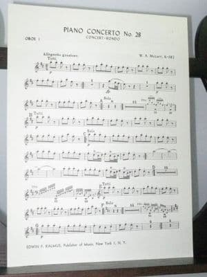 Mozart W A - Concert Rondo K382 Oboe 1 Part