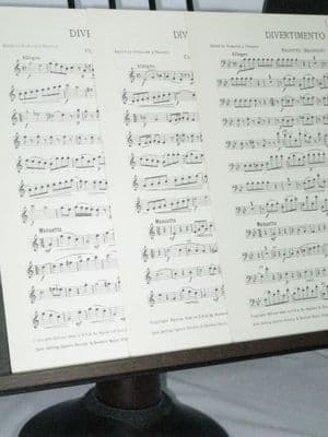 Mozart W A - Divertimento No 2 KVA 229 No 2