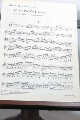 Paganini N - 14 Caprices from Op 1 & Moto Perpetuo Op 11 No 6 for Clarinet arr Giampieri A