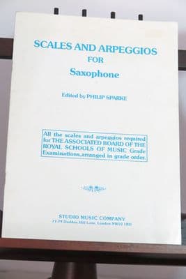 Scales and Arpeggios for Saxophone ed Sparke P