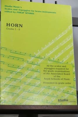 Scales and Arpeggios - Horn Grades 1 - 8 ed Sparke P