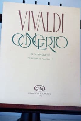 Vivaldi A - Concerto in C RV534 for 2 Oboes & Piano arr Nagy O