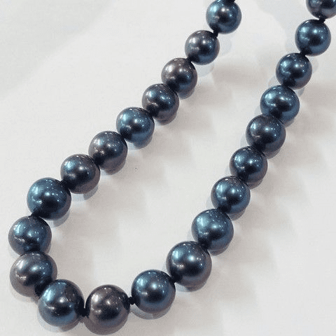Grade A black (peacock) pearl necklace