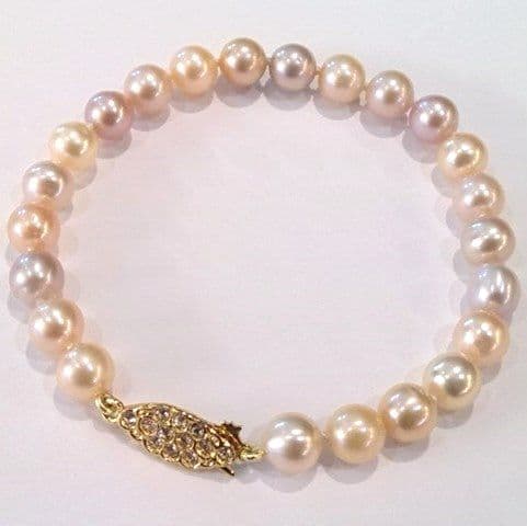 Grade A pink/lavender pearl bracelet
