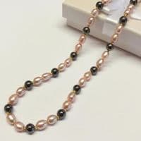 Oval Pearls with Hematite
