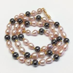 Oval Pearls with Hematite