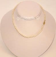 Small and perfectly formed - AA grade pearls and 9ct gold clasp