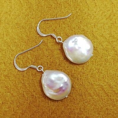 White button pearl Earrings