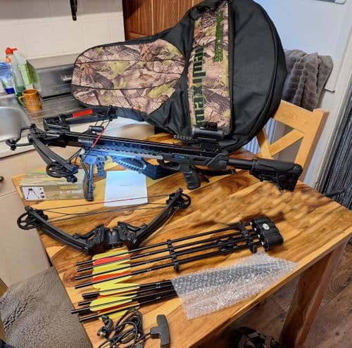 Man Kung Frost Wolf - SOLD