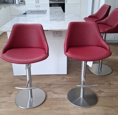 Moda Adjustable Bar Stool
