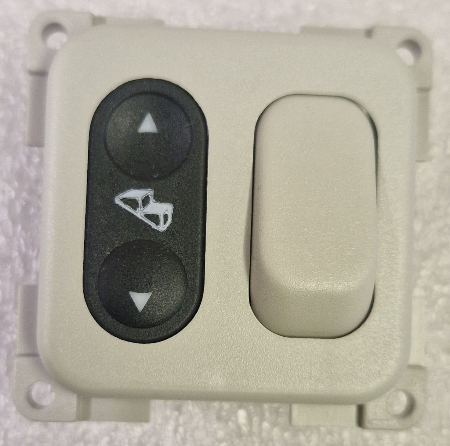 CBE Step + Light Switch 272114, CBE electrical, Caravan & Motorhome ...