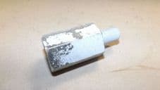 7TR.Adaptor over run brake.