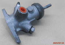 Austin K2. Rear brake cylinder.Exchange.