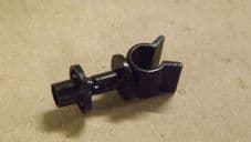 Bonnet support. Retaining clip.