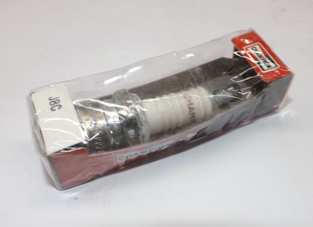 Champion J8C Spark plug