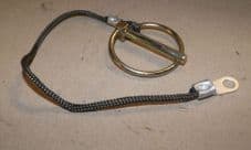 Trailer tailgate snap ring