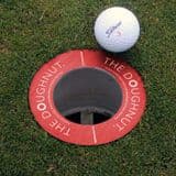 The Doughnut – Golf hole reducer for short putt practice