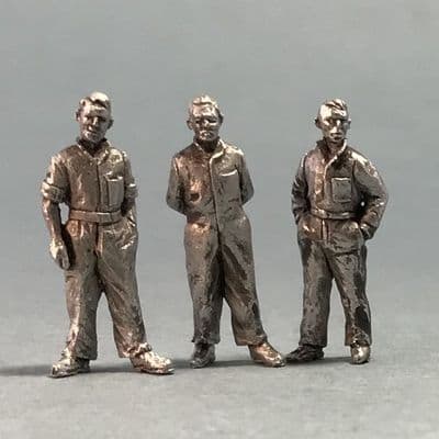 GM72031 Sailors in Overalls (bareheaded)