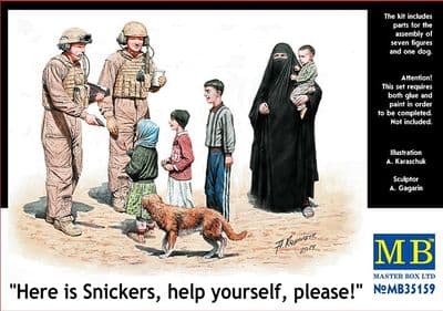 MB35159 'Snickers', Help yourself, US Modern, 7 figures & dog