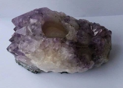 AMETHYST CRYSTAL CLUSTER TEA LIGHT CANDLE HOLDER