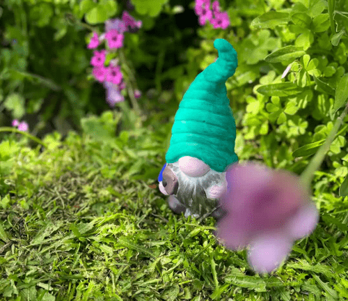Latex Mould to make a Gnome with Spade