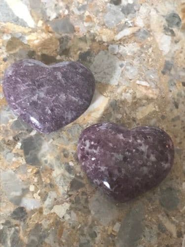 Lepidolite Pocket Heart, Purple, 3cm