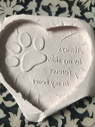 Silicon Mould to create this Heart Shaped Pet Memorial Plaque,  Dog, Cat, Paw Print