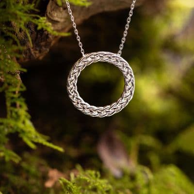Celtic Open Circle Necklace 2510